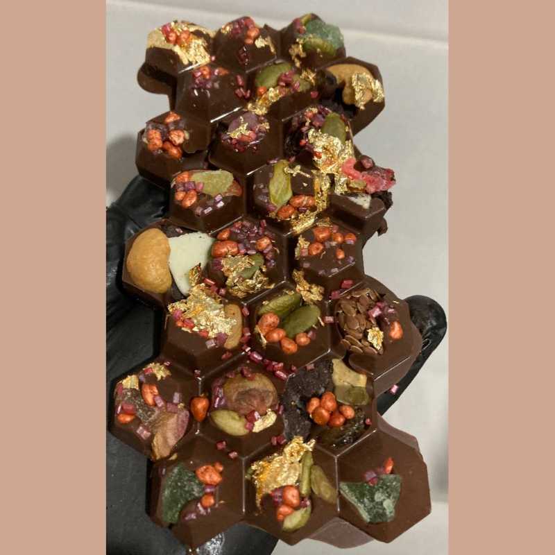 Barre de chocolat aux fruits secs